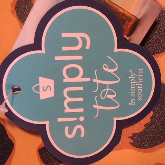 Simply Tote by Simply Southern - Picture 2 of 7